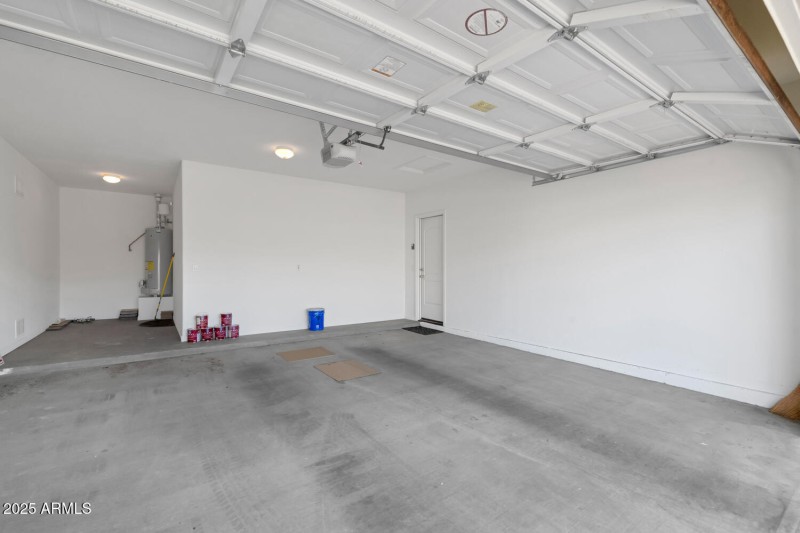 13587 W Cypress St-large-030-058-13587 W