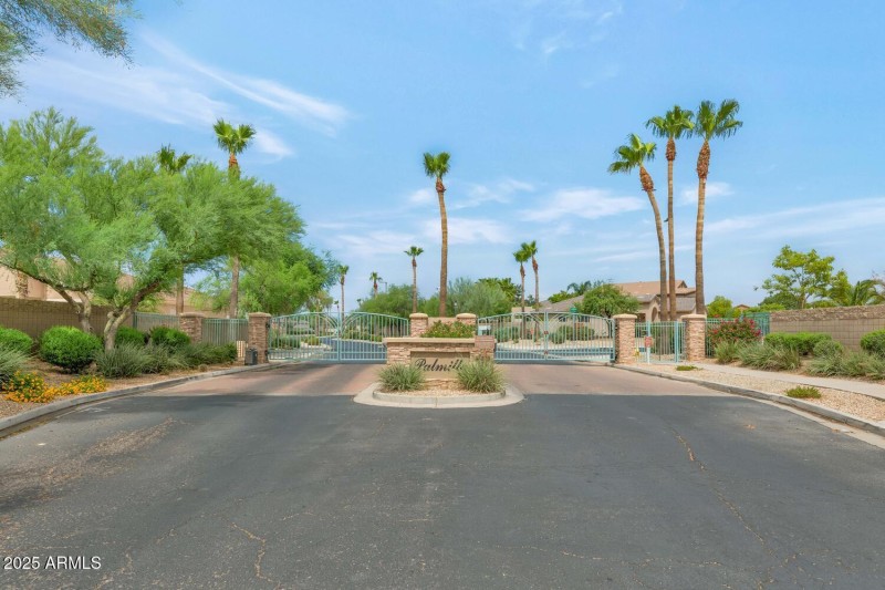 13587 W Cypress St-large-032-039-13587 W