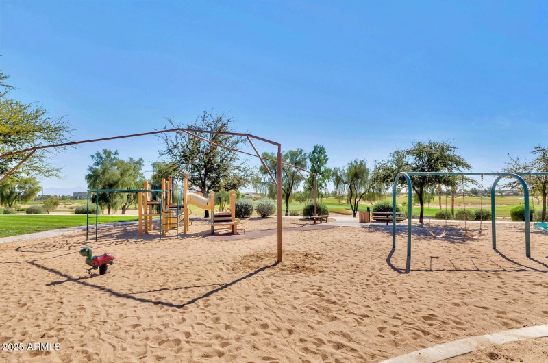 13587 W Cypress St-large-038-013-13587 W
