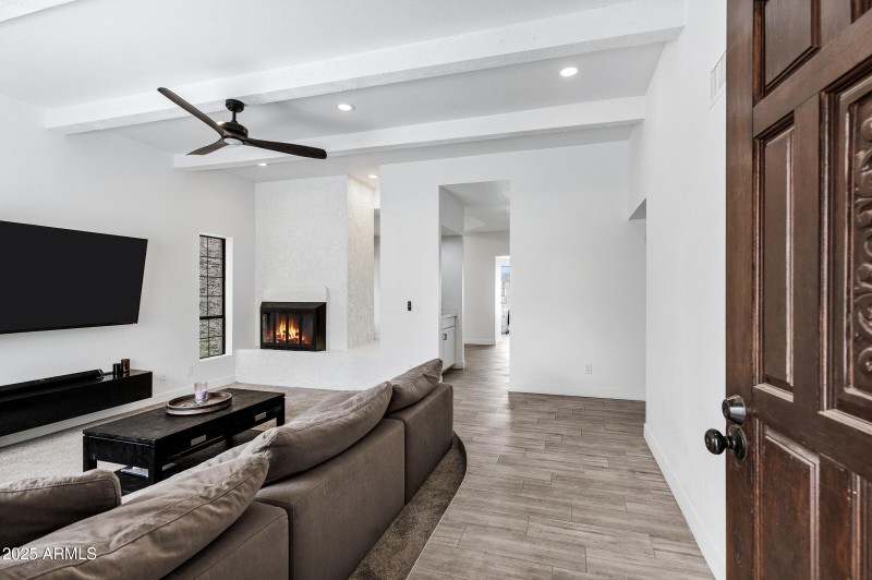 7818 E Cactus Wren Rd-8