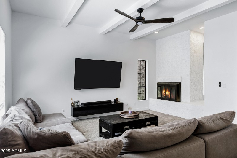 7818 E Cactus Wren Rd-9