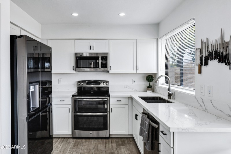 7818 E Cactus Wren Rd-16
