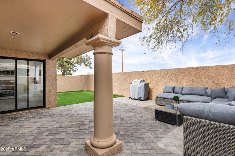 7818 E Cactus Wren Rd-32