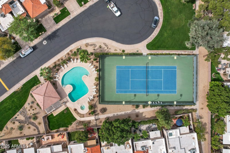 7818 E Cactus Wren Rd-56