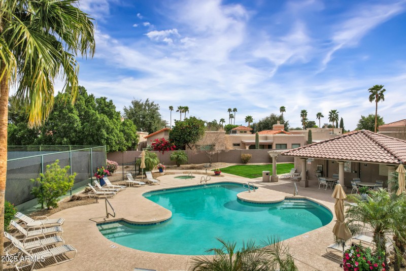 7818 E Cactus Wren Rd-59