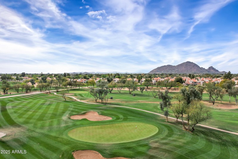 7818 E Cactus Wren Rd-64