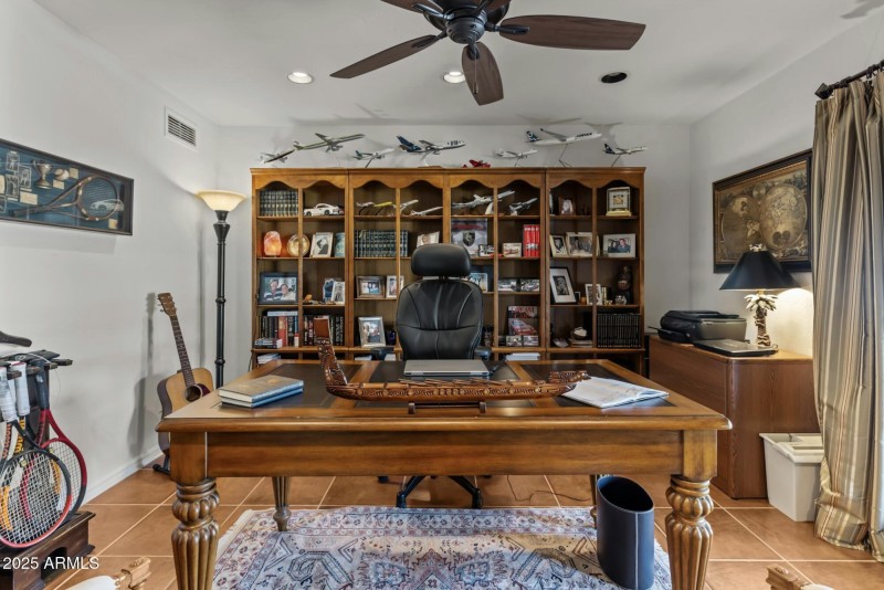Bedroom 4/Office
