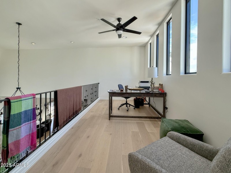 22 - Upstairs wonderful Loft with views