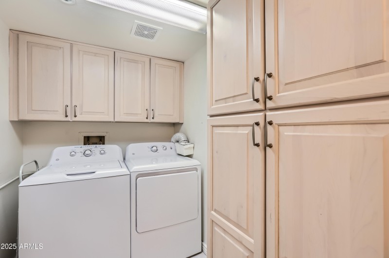 YOUR PRIVATE LAUNDRY