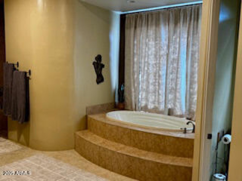 Master tub