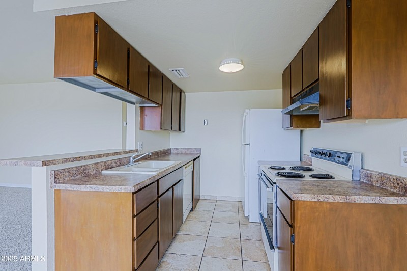 Kitchen 4