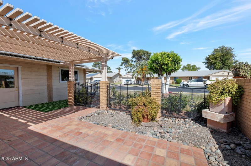 Attractive front patio