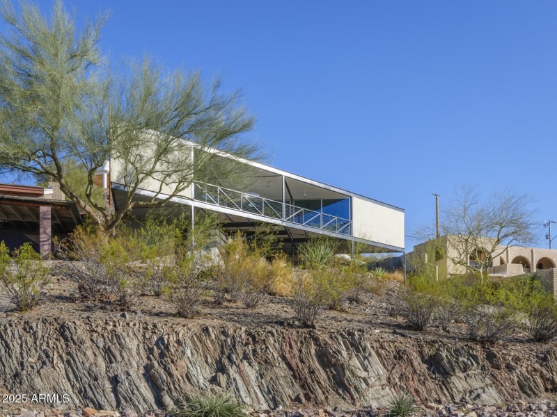 Listings_1340_E_LasPalmaritasDr_Images-1