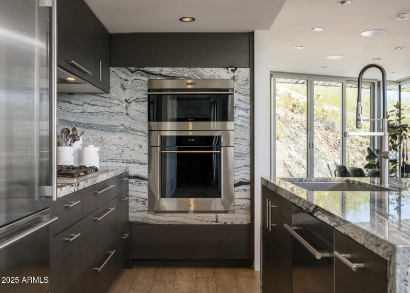 Listings_1340_E_LasPalmaritasDr_Images-3