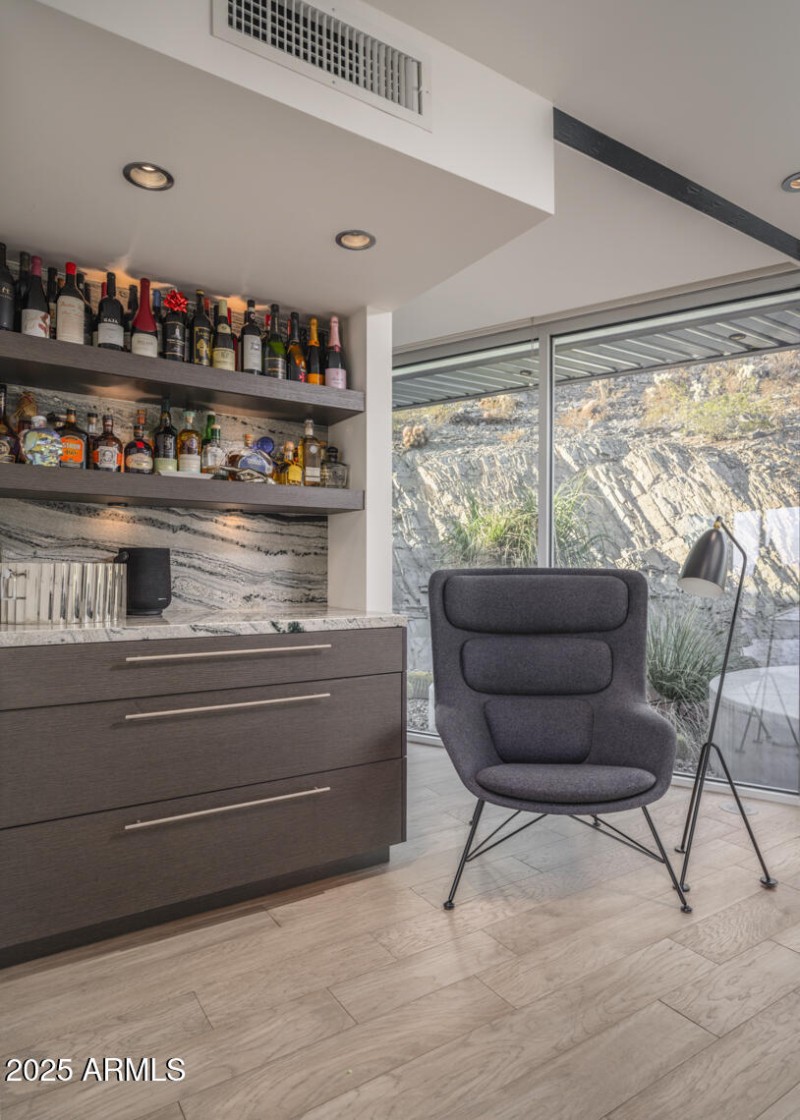 Listings_1340_E_LasPalmaritasDr_Images-4