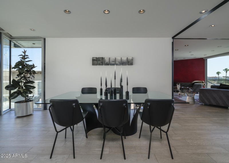 Listings_1340_E_LasPalmaritasDr_Images-5