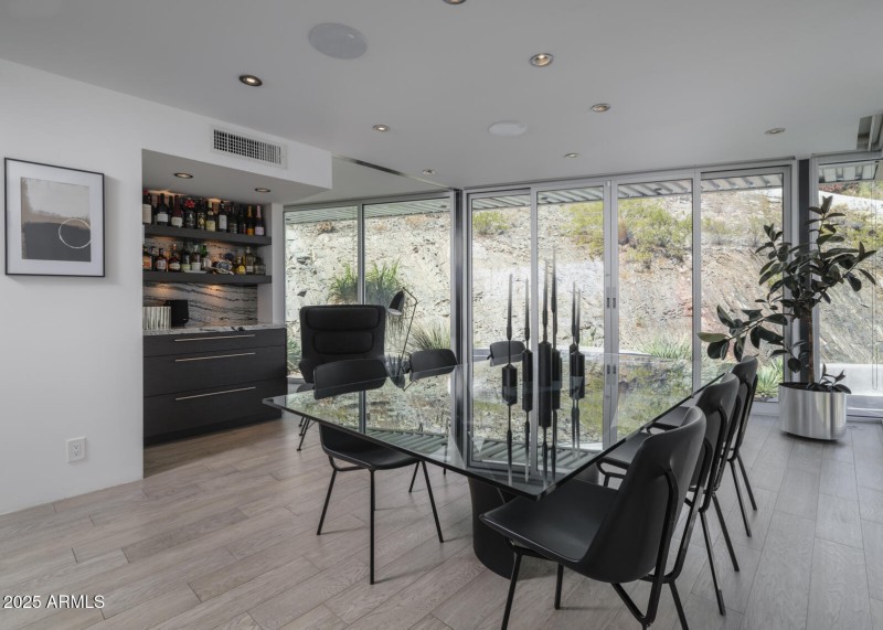 Listings_1340_E_LasPalmaritasDr_Images-5