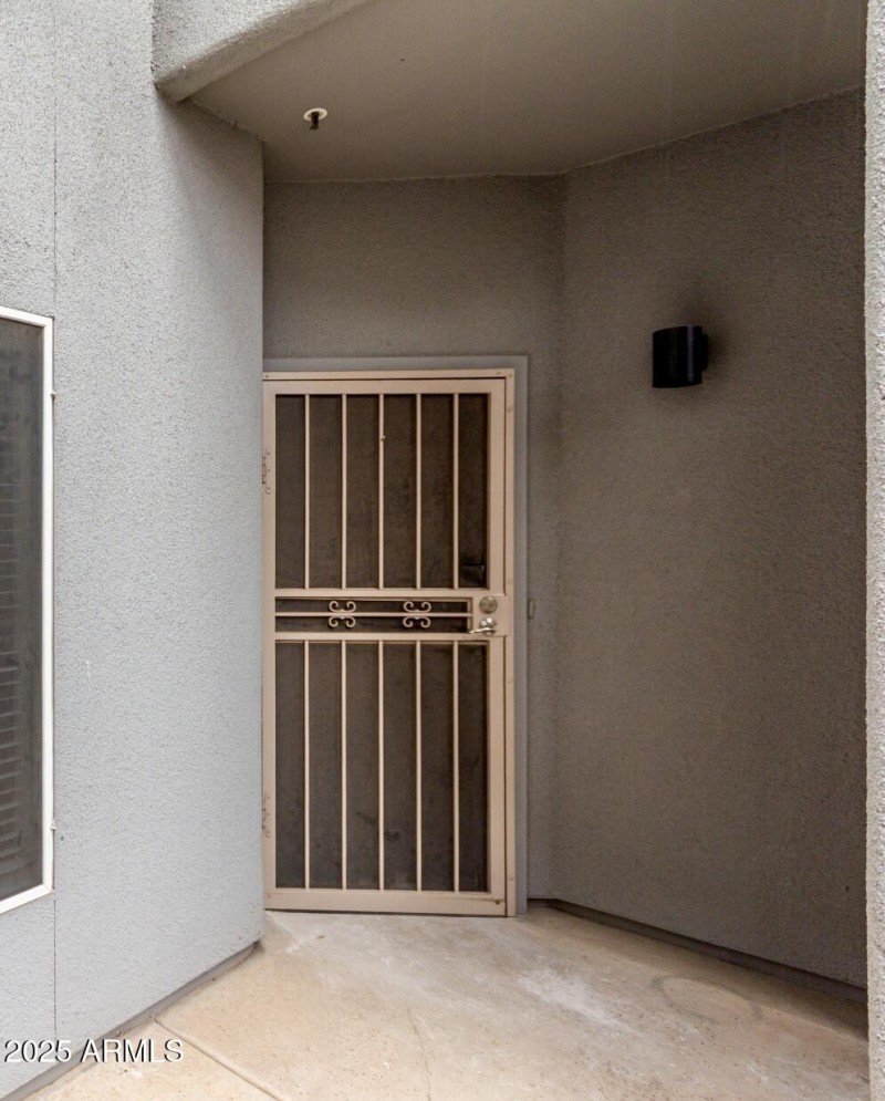 Covered Entryway for Privacy