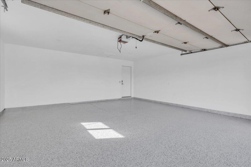 39-New Epoxy Floor