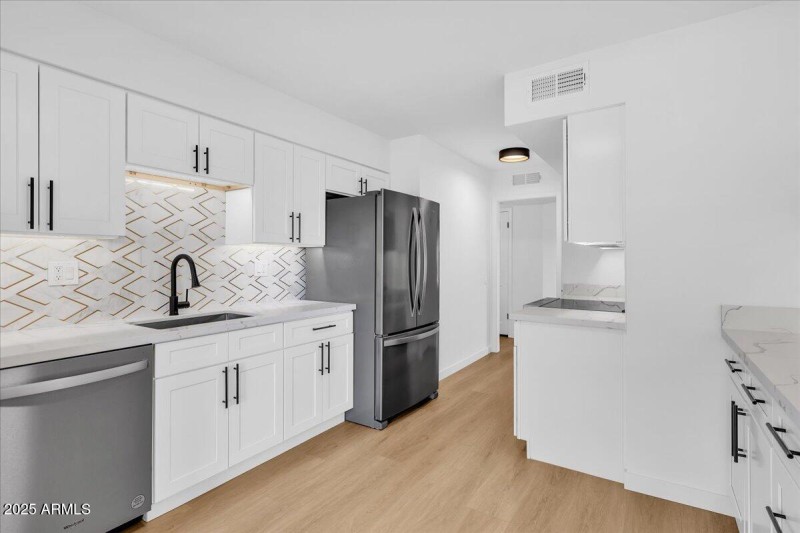 05-Kitchen
