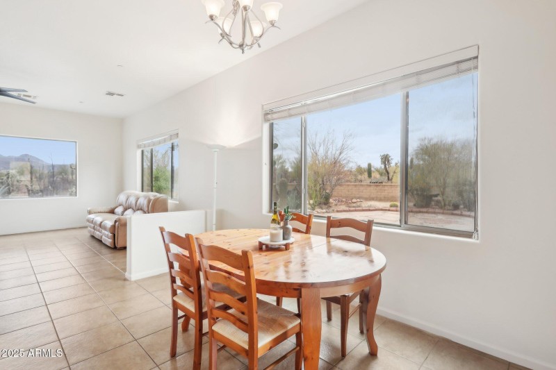 16-web-or-mls-N Washbed Dr-016