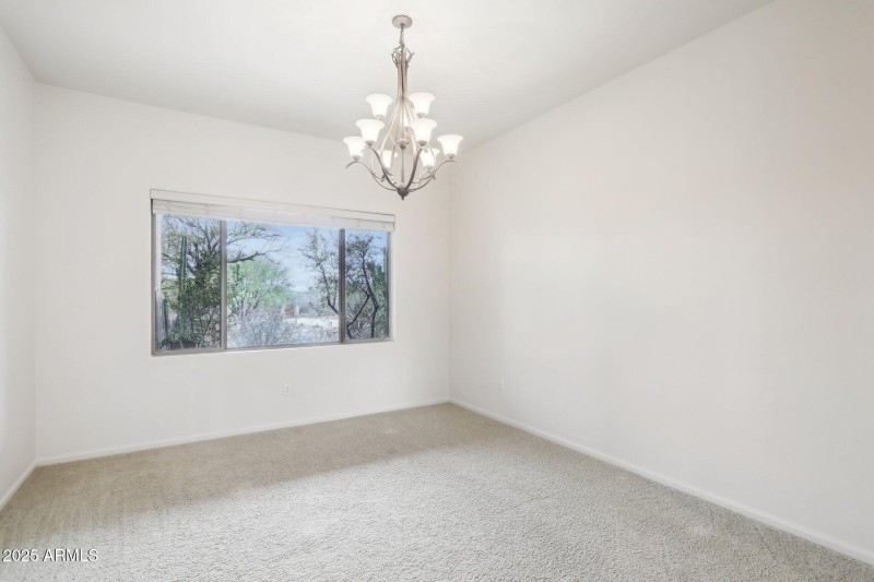 24-web-or-mls-N Washbed Dr-024
