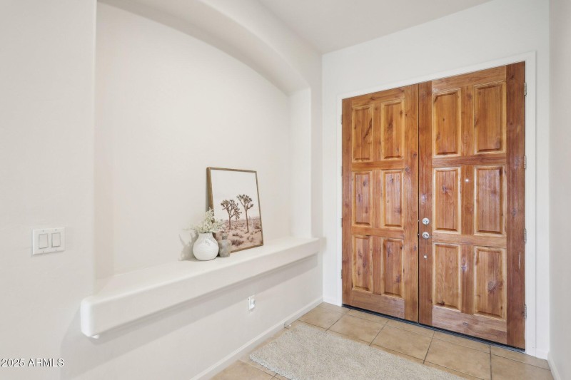 25-web-or-mls-N Washbed Dr-025