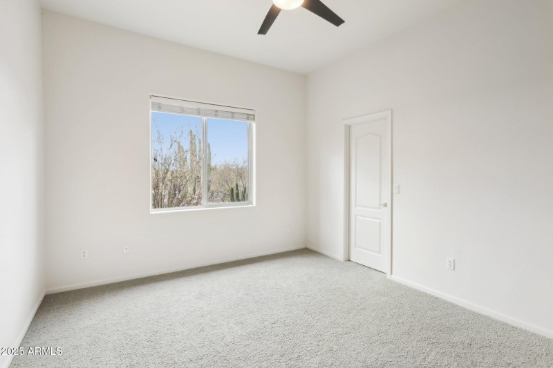 31-web-or-mls-N Washbed Dr-031