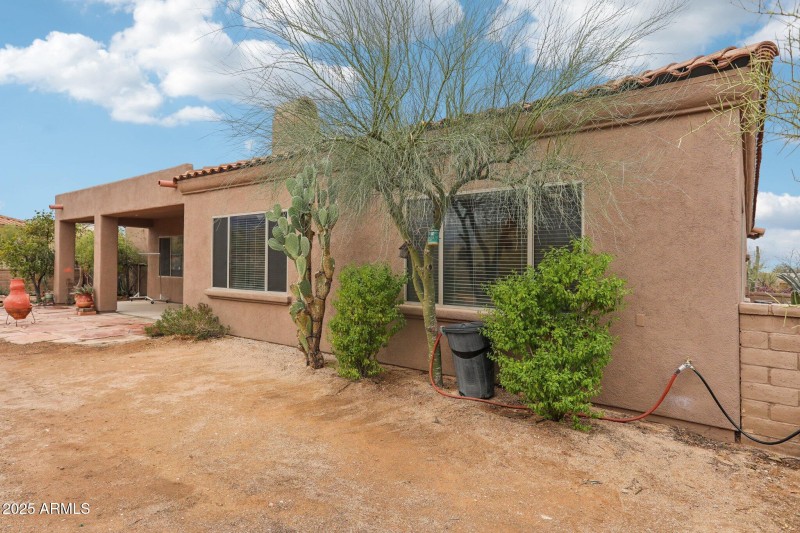 44-web-or-mls-N Washbed Dr-044
