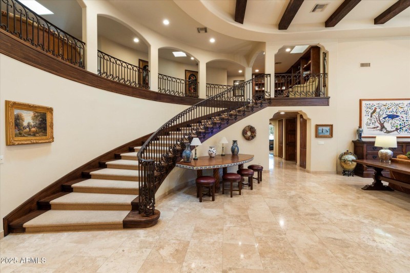 020-Staircase
