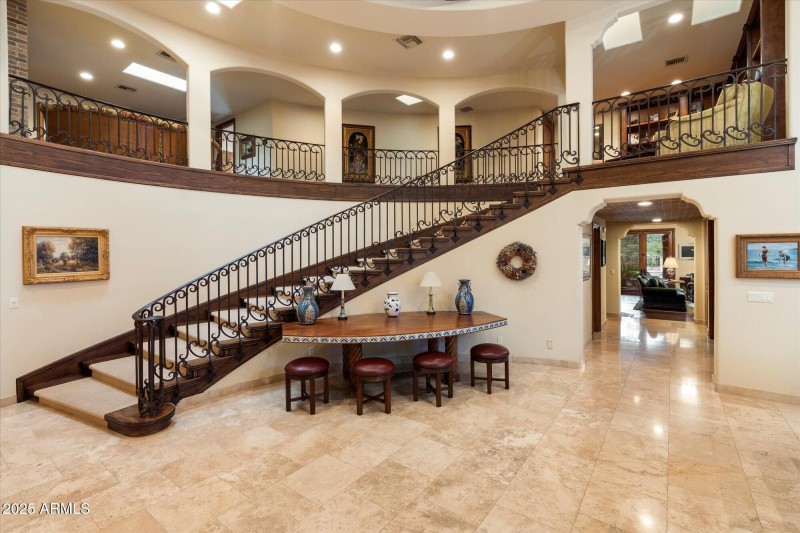 021-Staircase