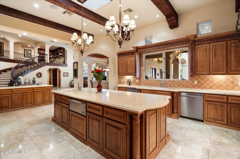 031-Kitchen