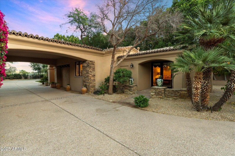 089-Driveway _ Cacsita