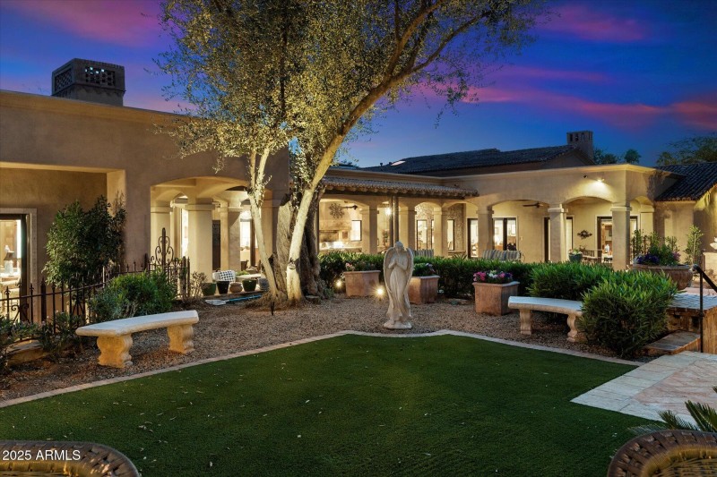 099-Backyard
