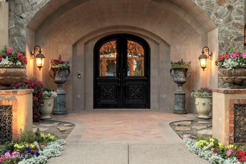 115-Front Entrance