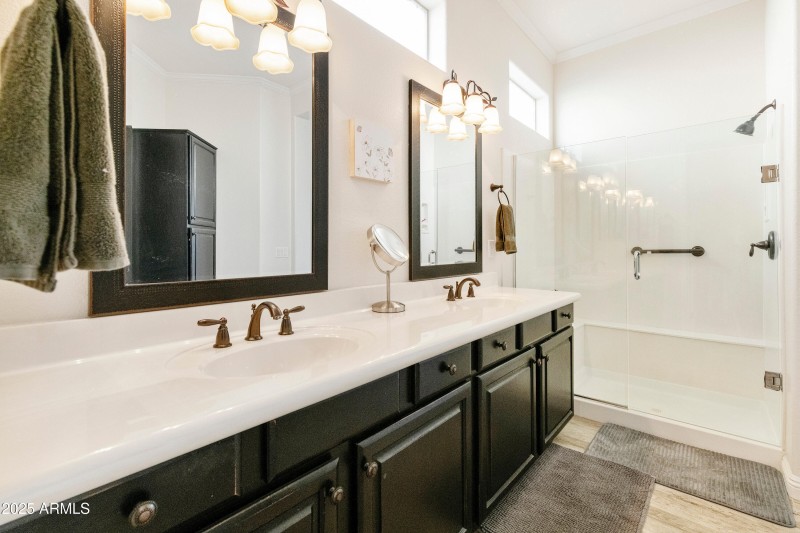 4214 E-022-046-PAT 2440-MLS_Size