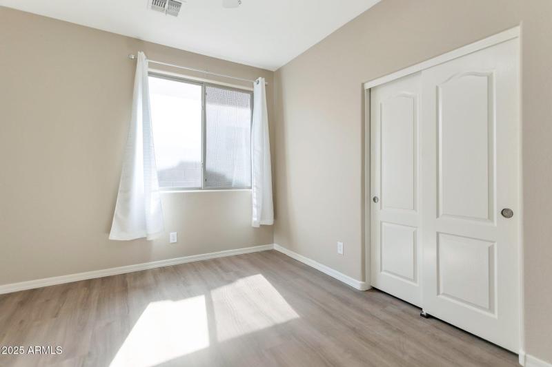 9-web-or-mls-Qp-5393