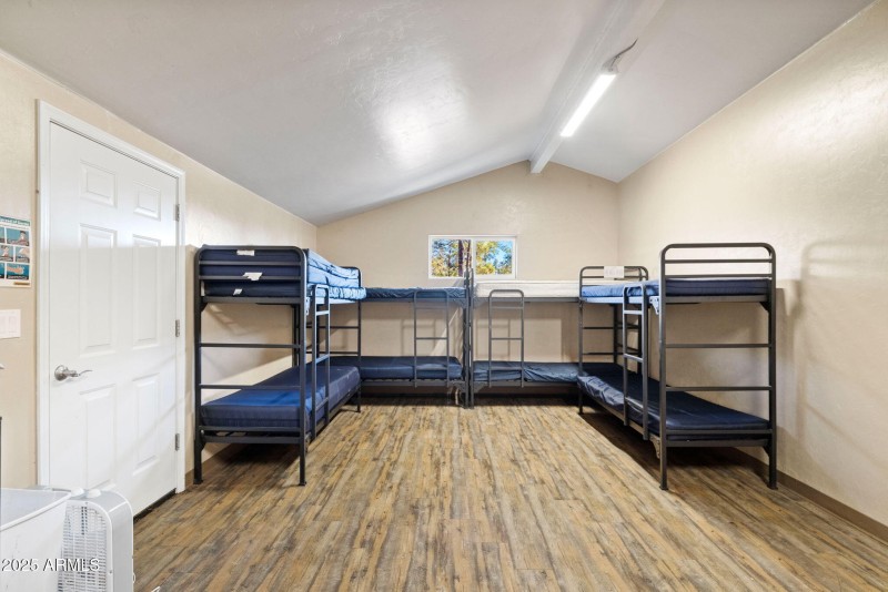 25-Cabin