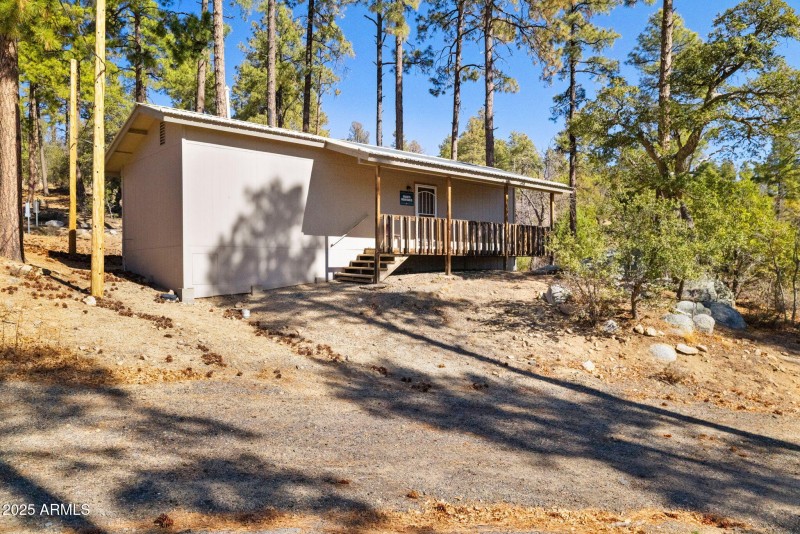 29-Cabin Deck Entrance