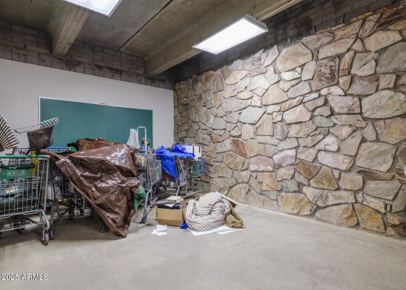 2619 N 3rd Street, Phx 85004