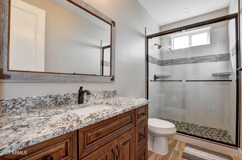 10250 N. Steel Road - Photo - Guest Bath