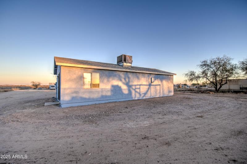 Unit 4 - Rear 3 - Best AZ Realtor