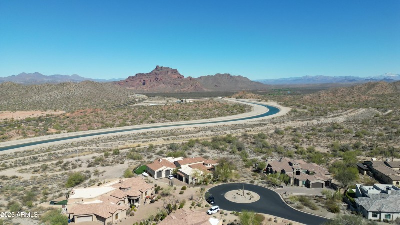 7013 E SUMMIT TRAIL CIR