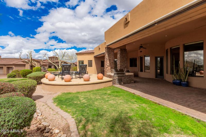 7013 E SUMMIT TRAIL CIR
