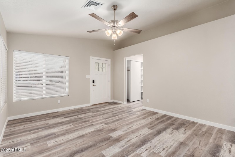 Bright Living Room Entry