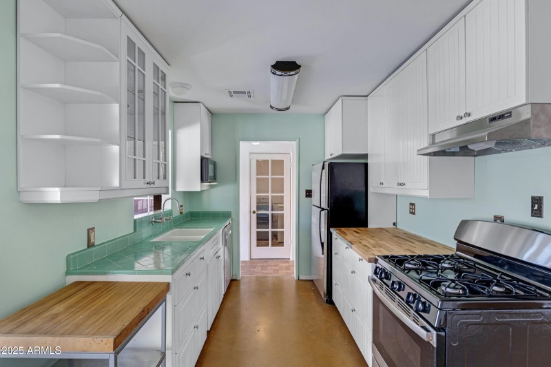 2246 W Mulberry Dr-12