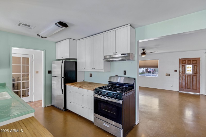 2246 W Mulberry Dr-13