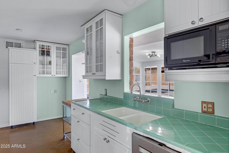 2246 W Mulberry Dr-17