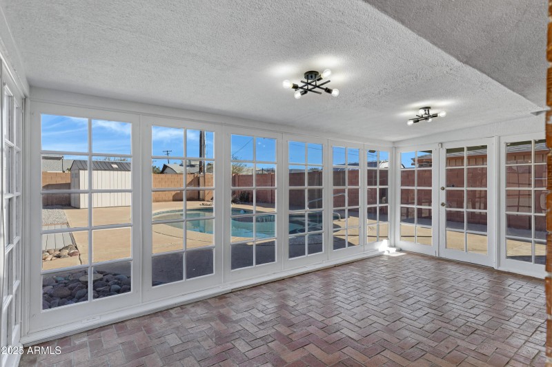 2246 W Mulberry Dr-18