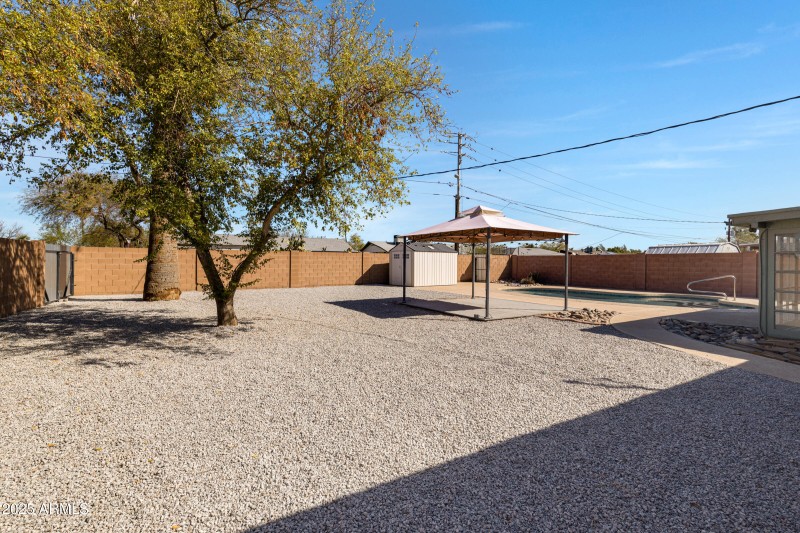 2246 W Mulberry Dr-33